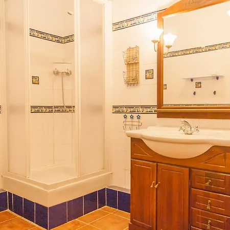 Roberto Canovas Villa Nerja
