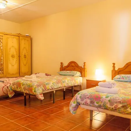 Villa Roberto Canovas *